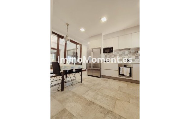 Wiederverkauf - Villa - Marbella - San Pedro de Alcántara