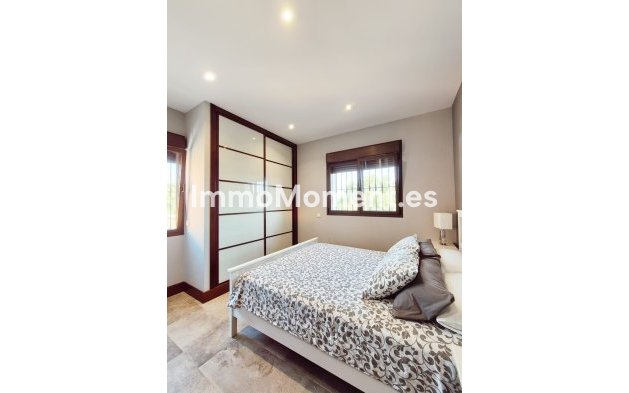 Wiederverkauf - Villa - Marbella - San Pedro de Alcántara