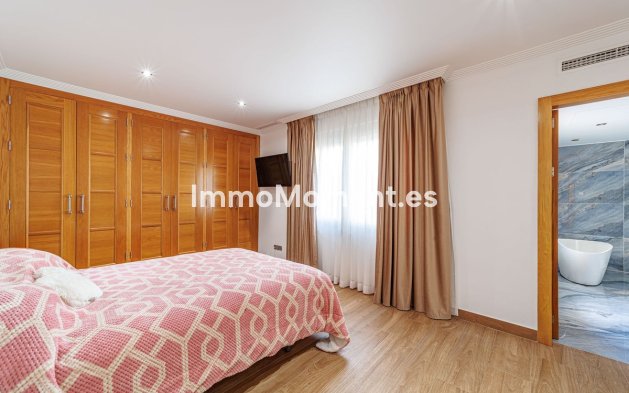 Revente - Villa - Marbella - Marbella Centro