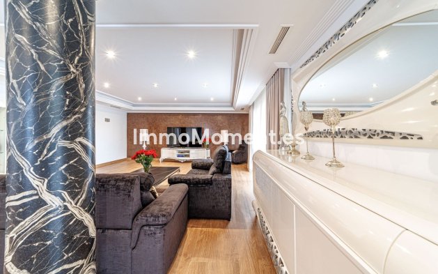 Revente - Villa - Marbella - Marbella Centro