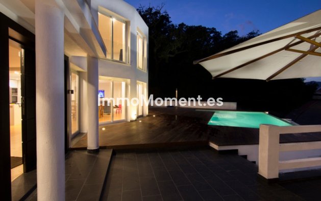 Wiederverkauf - Villa - Marbella - La Mairena