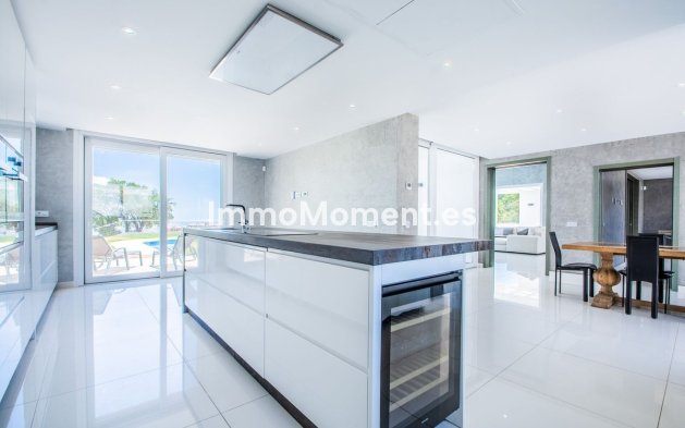 Revente - Villa - Marbella - La Mairena