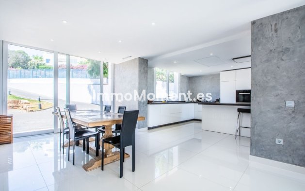 Revente - Villa - Marbella - La Mairena