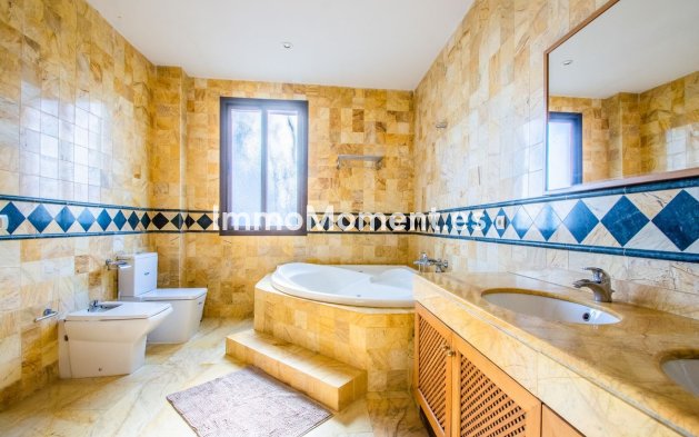 Resale - Apartment - Estepona - New Golden Mile