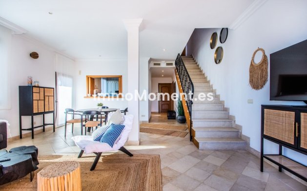 Resale - Apartment - Estepona - New Golden Mile