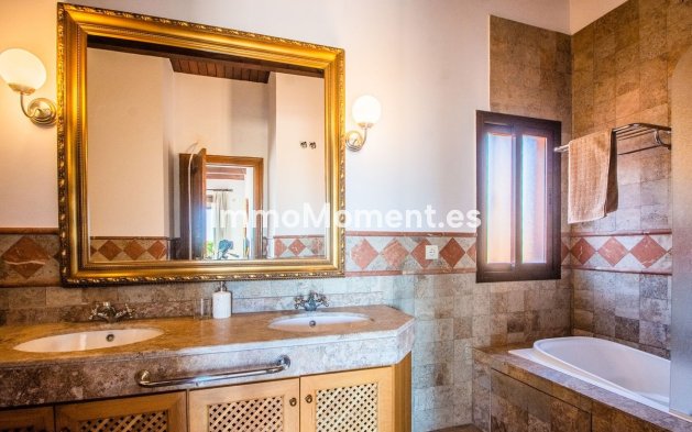 Resale - Apartment - Estepona - New Golden Mile