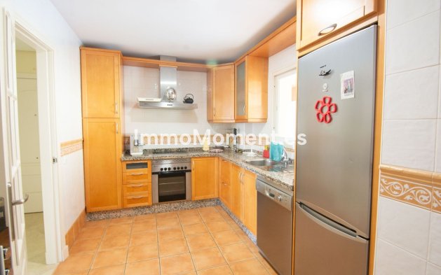 Wiederverkauf - Wohnung - Marbella - La Mairena