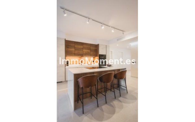 Wiederverkauf - Wohnung - Marbella - Nueva Andalucía