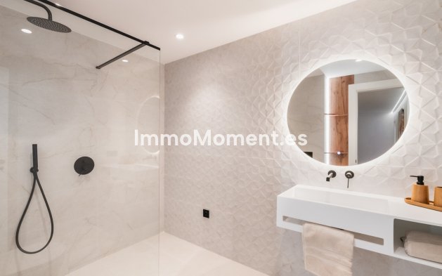 Wiederverkauf - Wohnung - Marbella - Nueva Andalucía