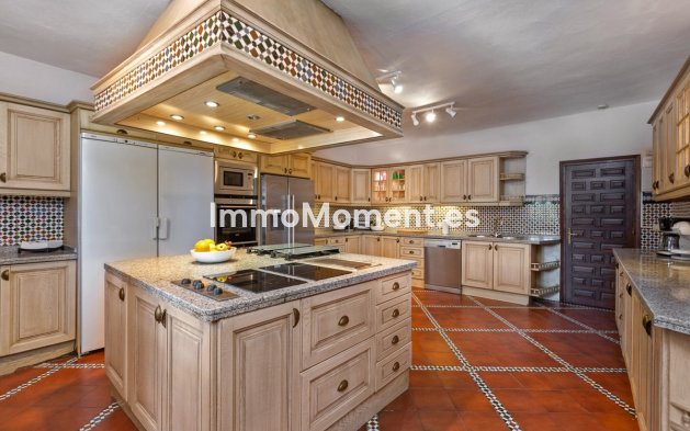 Revente - Villa - Benahavís - Benahavís Centro