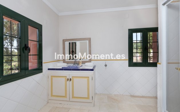 Revente - Villa - Benahavís - Benahavís Centro