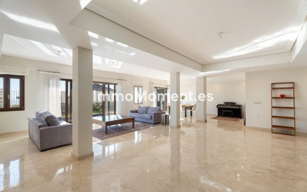 Revente - Villa - Benahavís - Benahavís Centro