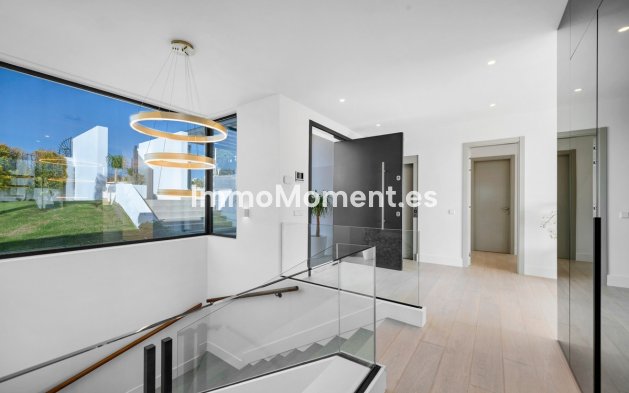 Resale - Villa - Estepona - Estepona Centro