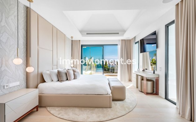 Resale - Villa - Estepona - Estepona Centro