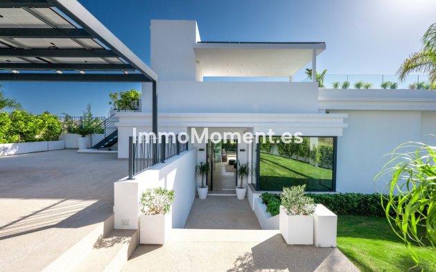 Resale - Villa - Estepona - Estepona Centro