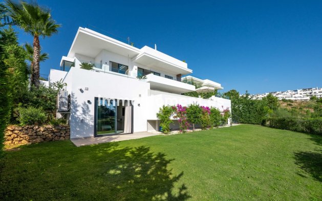 Resale - Villa - Estepona - Estepona Centro