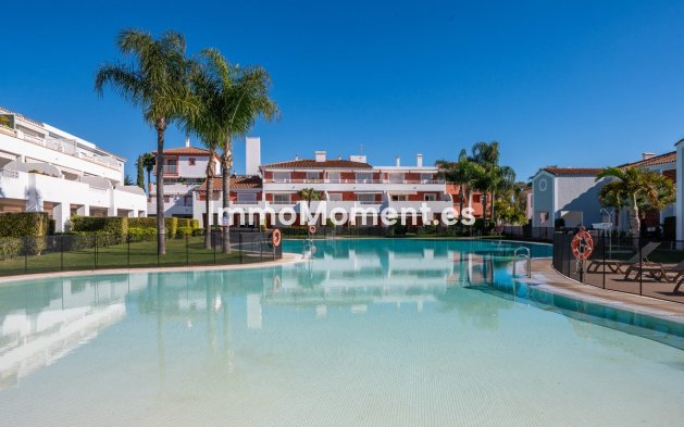 Wiederverkauf - Wohnung - Estepona  - Estepona Centro