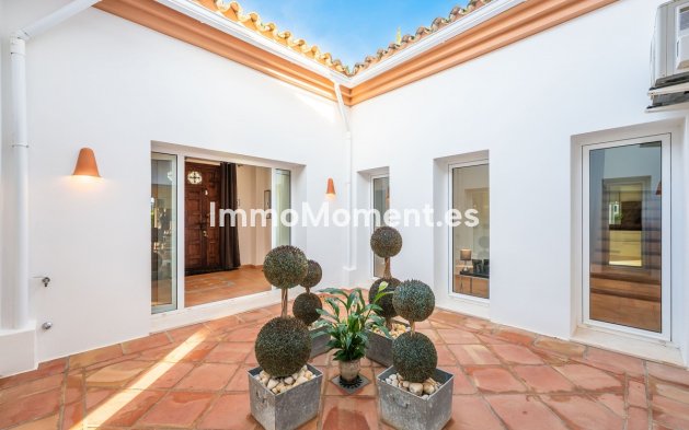 Resale - Villa - Sotogrande