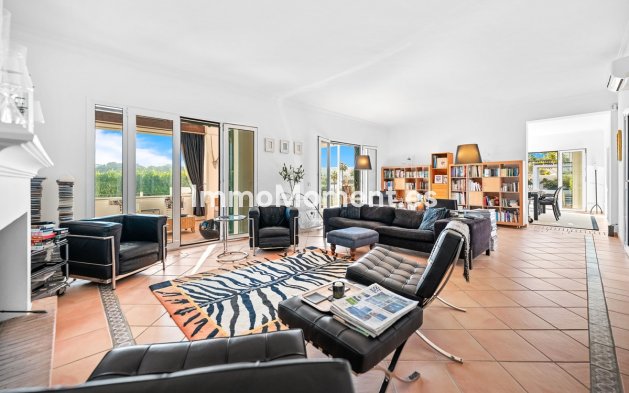 Resale - Villa - Sotogrande