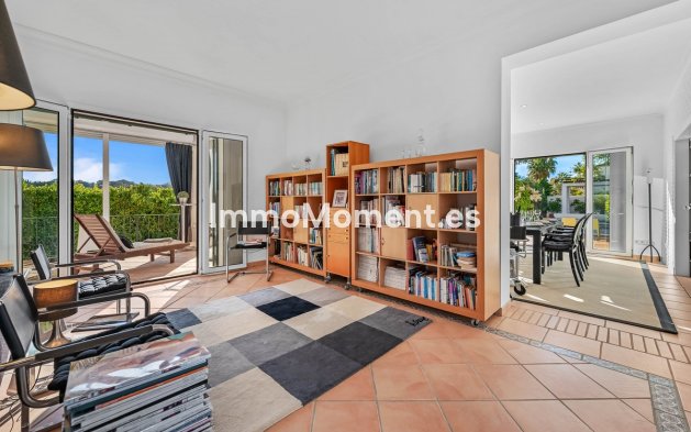 Resale - Villa - Sotogrande