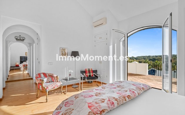 Resale - Villa - Sotogrande