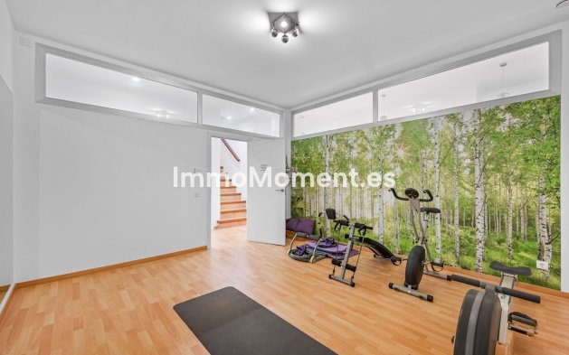 Resale - Villa - Sotogrande