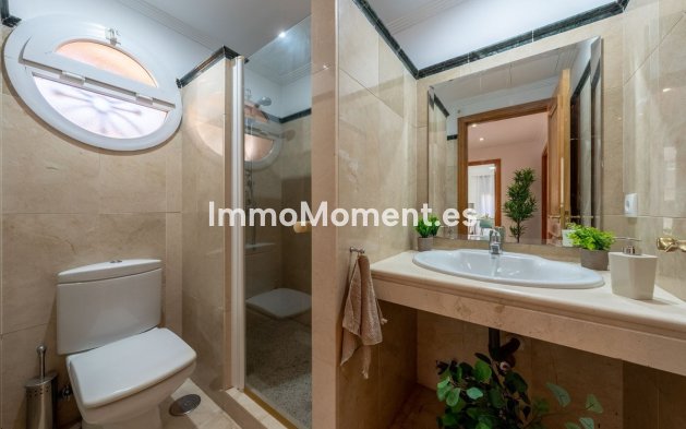 Wiederverkauf - Villa - Marbella - Santa Clara