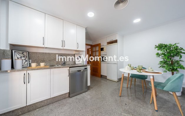 Wiederverkauf - Villa - Marbella - Santa Clara