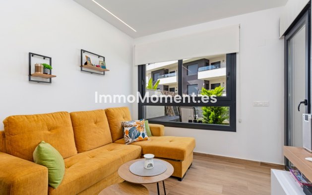 Resale - Apartment - Orihuela - Villamartin