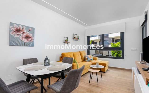 Resale - Apartment - Orihuela - Villamartin