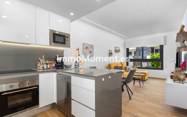 Resale - Apartment - Orihuela - Villamartin