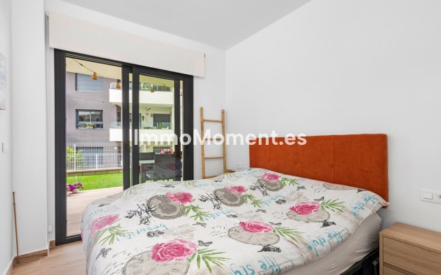 Resale - Apartment - Orihuela - Villamartin
