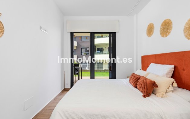 Resale - Apartment - Orihuela - Villamartin