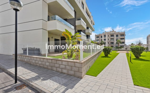 Resale - Apartment - Orihuela - Villamartin