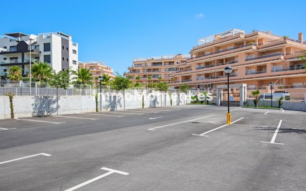 Resale - Apartment - Orihuela - Villamartin