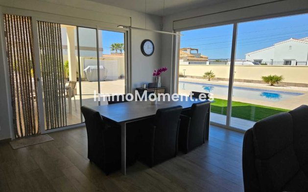 Wiederverkauf - Villa - Torrevieja - Torrevieja Centro