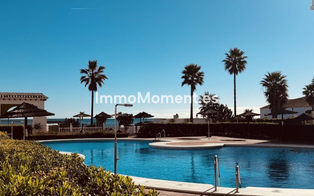Resale - Apartment - Manilva - La Duquesa