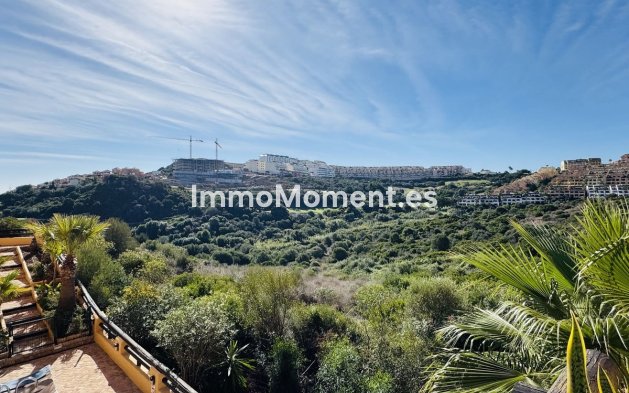 Resale - Apartment - Manilva - La Duquesa