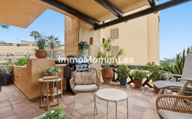 Resale - Apartment - Manilva - La Duquesa