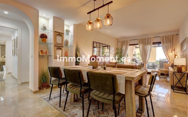 Resale - Apartment - Manilva - La Duquesa