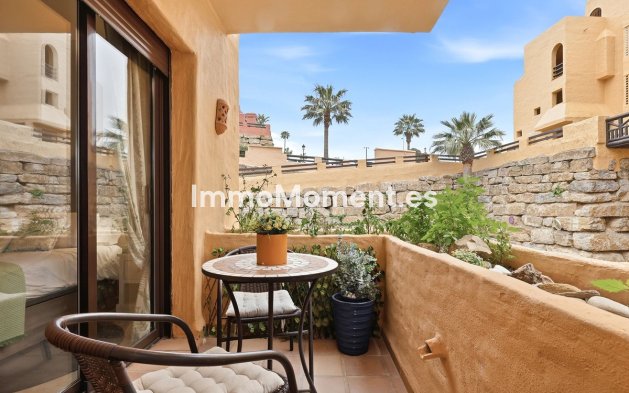 Resale - Apartment - Manilva - La Duquesa