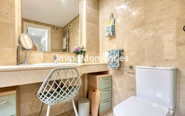 Resale - Apartment - Manilva - La Duquesa