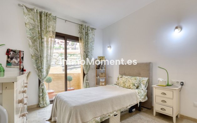 Resale - Apartment - Manilva - La Duquesa