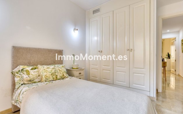 Resale - Apartment - Manilva - La Duquesa