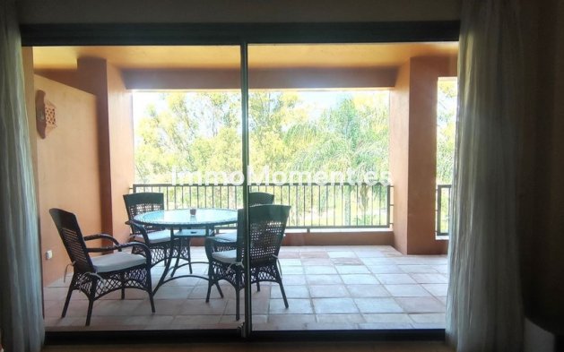 Revente - Appartement - Estepona  - Atalaya