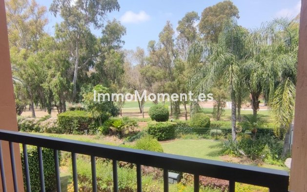 Revente - Appartement - Estepona  - Atalaya