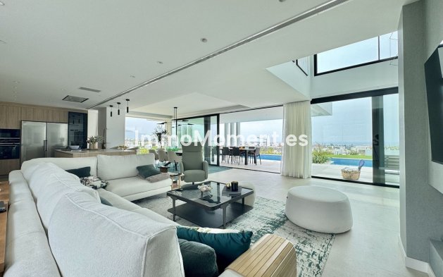 Revente - Villa - Estepona  - New Golden Mile