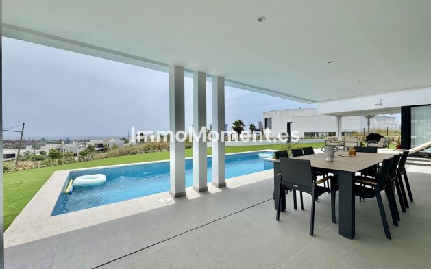 Revente - Villa - Estepona  - New Golden Mile