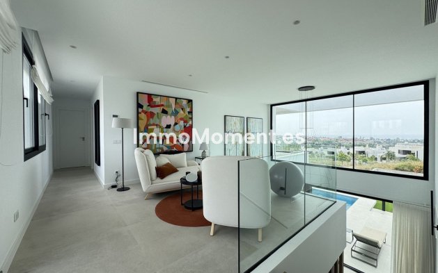 Revente - Villa - Estepona  - New Golden Mile