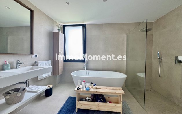 Revente - Villa - Estepona  - New Golden Mile